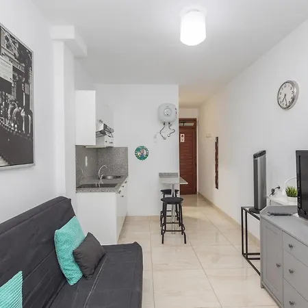 Comfy Renovated Studio 2 Min Walk To Beach Lejlighed Las Palmas de Gran Canaria