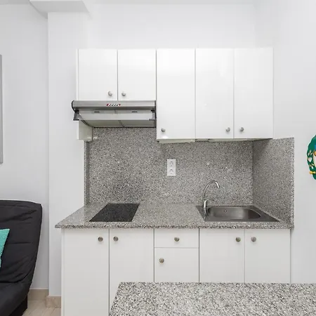 Comfy Renovated Studio 2 Min Walk To Beach Lejlighed Las Palmas de Gran Canaria